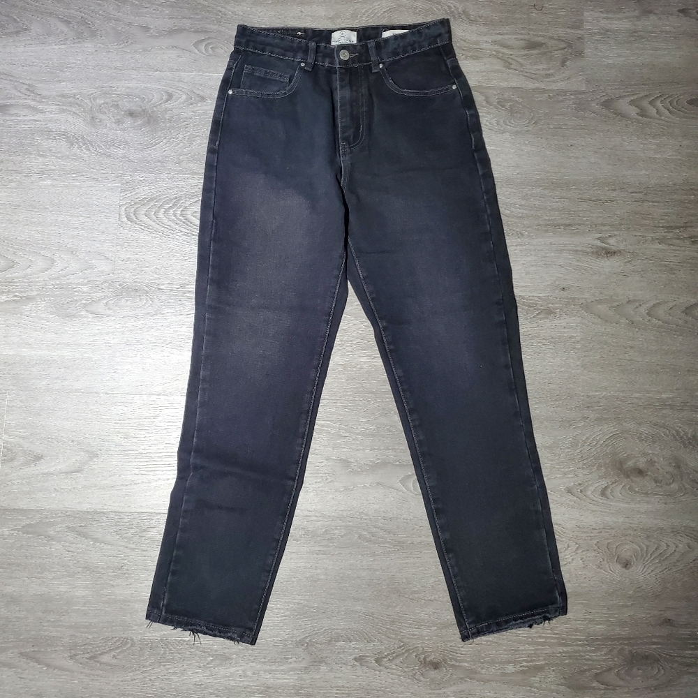 Cotton On Black High Rise Jeans Sleek and Modern
